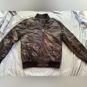 GUESS BOMBER JACKET CAMO